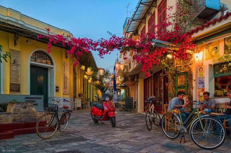 Villa Cozy Flat On The Main Square, 10Min To The Sea Kalamata Exterior foto