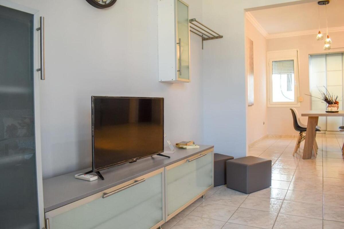 Villa Cozy Flat On The Main Square, 10Min To The Sea Kalamata Exterior foto