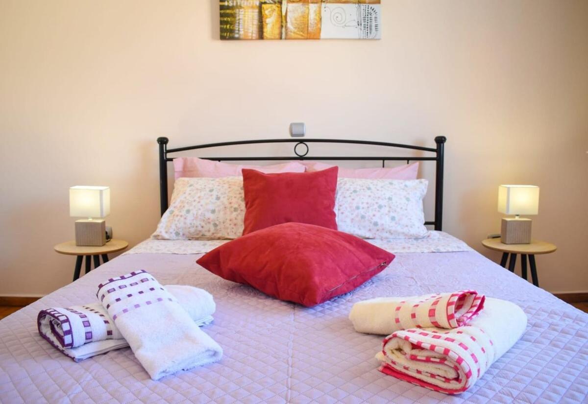 Villa Cozy Flat On The Main Square, 10Min To The Sea Kalamata Exterior foto